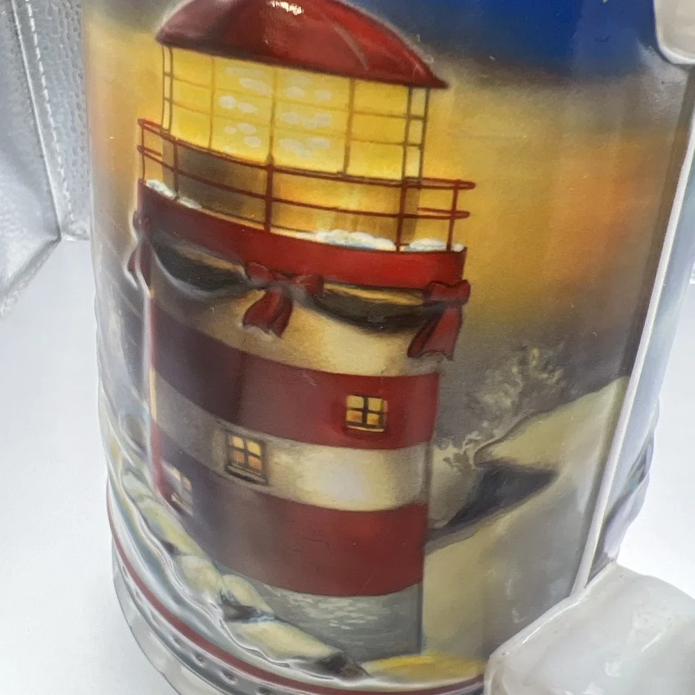 2002  Anheuser Busch Budweiser Holiday Christmas‎ Beer Stein Clydesdales. (a)